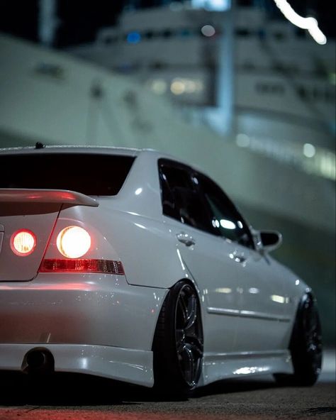 Is200 Wallpaper, Toyota Altezza Wallpaper, Toyota Altezza Modified, Altezza Wallpaper, Altezza Toyota, Jdm Aesthetic, Cars Decorations, Toyota Altezza, Lexus Is200