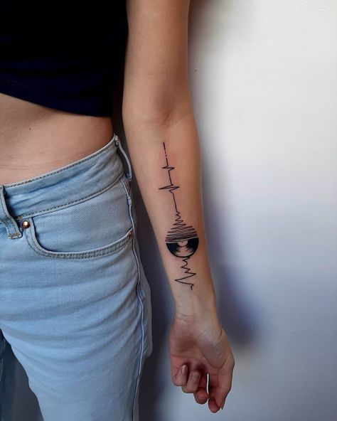 Music Tattoo Ideas For Men, Heartbeat Tattoo Ideas, Heartbeat Tattoo On Wrist, Music Heartbeat, Music Tattoo Ideas, Music Lover Tattoo, Ekg Tattoo, Bicep Tattoo Women, Girlfriend Tattoos