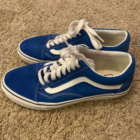 VANS Old Skool lapis blue/true white 10.5 in women 9 in men Blue Vans Outfit, Blue Vans Shoes, Can Dogs Eat Apples, Vans Outfit, Blue Vans, Vans Blue, Nice Clothes, Lapis Blue, Animal Pics