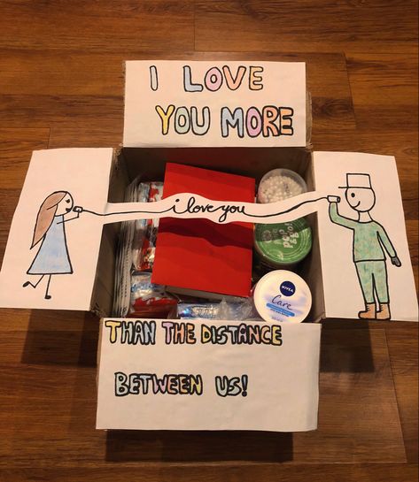 Box For Him Gift, Bf College Care Package, Welcome Home Box For Boyfriend, Going To College Gift Ideas Boyfriend, College Gift For Boyfriend, Care Baskets For Boyfriend, Box Gift Ideas Boyfriend Long Distance, College Care Package Boyfriend, Boyfriend Dorm Room Gifts