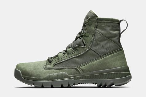 NIke SFB Field 6" | GearMoose Nike Sfb Boots, Running Stride, Nike Sfb, Everyday Sneakers, Shoe Wardrobe, Aesthetic Grunge Outfit, Karl Urban, First Responders, Winter Sneakers