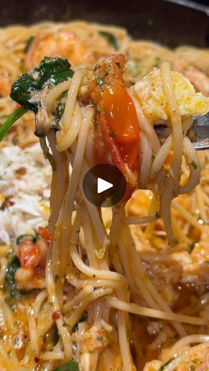 Spicy Lump Crab And Shrimp Pasta, Crab Meat Pasta, Individual Twist, Meat Pasta Recipes, Pescatarian Food, Pasta Shrimp, Sausage Gumbo, Italian Dinner Recipes, Best Seafood Recipes