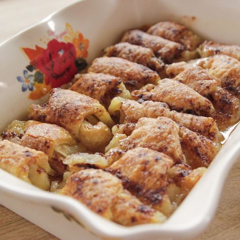 Best Apple Dumplings, Pioneer Woman Apple Dumplings, Apple Cinnamon Crescent Rolls, Apple Dumplings Recipe, Dumplings Recipes, Pork And Chive Dumplings, Crescent Roll Apple Dumplings, Ree Drummond Recipes, Apple Dumpling Recipe