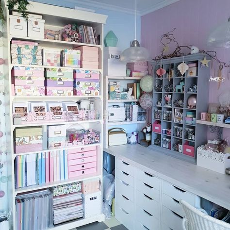 Crafting Desk, Rangement Art, Mattress Room, Room Organization Ideas, Next Luxury, Mudroom Organization, Shed Interior, Best Room, Dream Craft Room