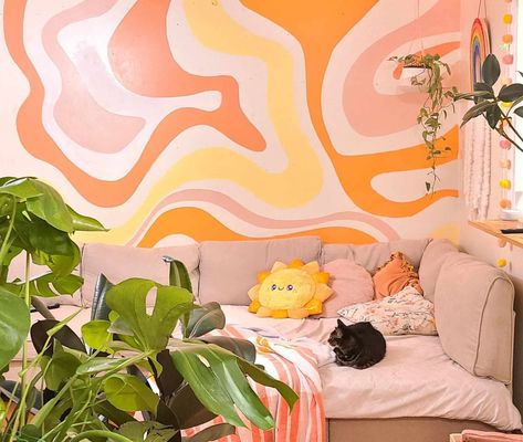 #70swallart #70swavy #70s #hippie #cute #colorfulhome #homedecor #sweethome #cats #houseplants 70s Inspired Wall Paint, Retro Wall Painting, 70s Wall Paint, Yard Mural, Retro Wall Paint, 70s Wall Mural, Artsy Bedroom, Birthday Bedroom, Farm Room