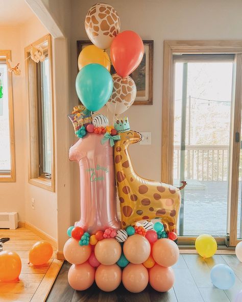 LeeAnna Salazar - Balloon Obsession | Sweet Cora is a little party animal! . . . . #balloontower #balloon #birthdayballoons #birthday🎂 #balloons #organic balloons… | Instagram Two Sweet Birthday Party Decorations, Balloon Tower Ideas, Ballon Buquet, Balloon Stack, Balloon Marquee, Jungle Balloons, Party Balloons Diy, Balloon Bouquet Diy, Balloon Tower