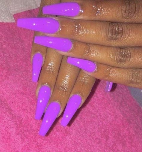 Lite Purple Nails, Dusty Purple Nails, Unghie Sfumate, Purple Acrylic Nails, Purple Nail, Summer Acrylic Nails, Coffin Nails Designs, Dream Nails, Pretty Acrylic Nails