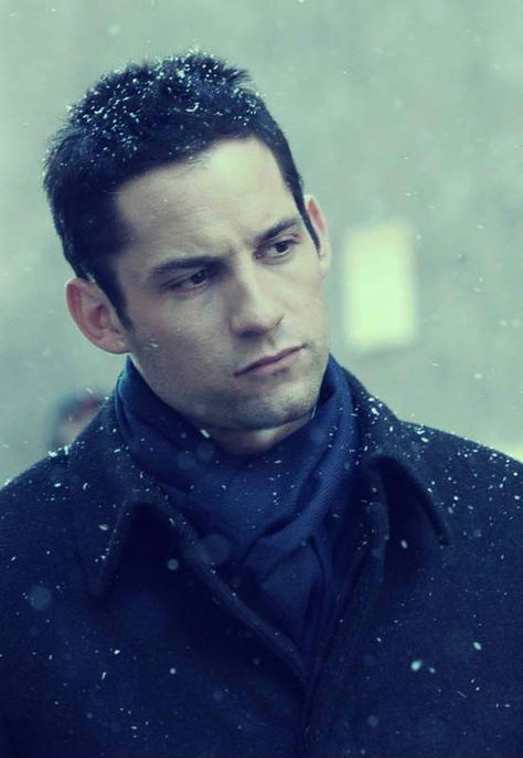 enrique murciano Enrique Murciano, Double Windsor Knot, Gentlemen Guide, Eric Close, Hottest Guys, Csi Las Vegas, Danny Pino, Without A Trace, Detective Series