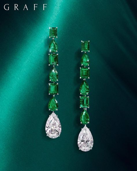 Graff Jewellery, Trending Jewellery, Graff Diamonds, Green Diamond, Emerald Earrings, Emerald Jewelry, Fashion Jewelry Earrings, High Jewelry, Jewelry Earrings Hoops