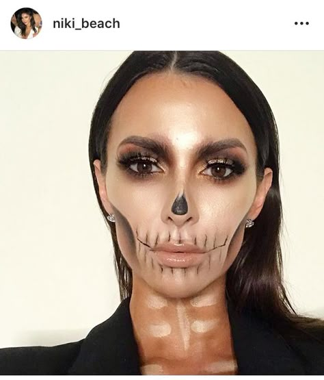 Skeleton Face Make Up For Women, Skeleton Costume Face Paint, Simple Calavera Makeup, Skeleton Costume Women Makeup Easy, Glamorous Skeleton Makeup, Minimalist Skull Makeup, Skeleton Costume Makeup Simple, Black And Gold Skeleton Makeup, Womens Skeleton Face Makeup