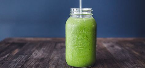 Alkaline in nature and truly a one-of-a-kind smoothie, this nutty buddy smoothie is the perfect example eating, nutritious, whole foods. Green Apple Smoothie Recipes, Frozen Berry Smoothie, Green Apple Smoothie, Apple Smoothie Recipes, Nutty Buddy, Dr Livingood, Spinach Omelet, Apple Smoothie, Mocha Recipe