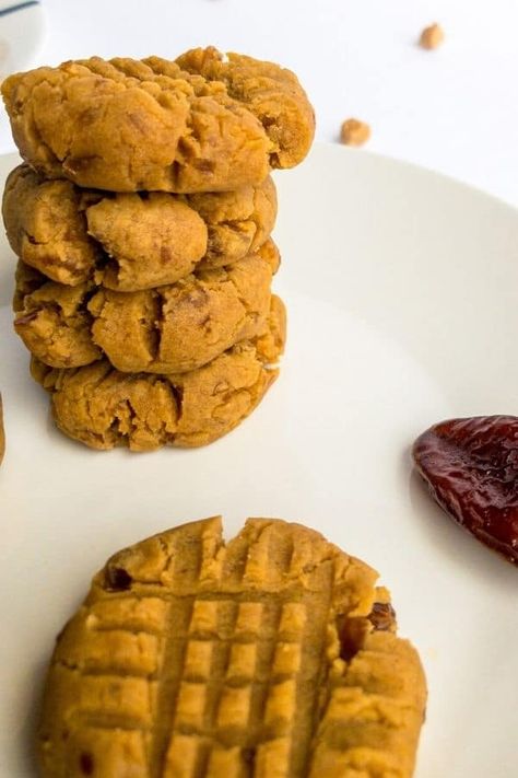 Chickpea Peanut Butter Cookies, Vegan Snacks For Kids, Powdered Peanut Butter Cookies, Peanut Butter Chickpea, High Protein Vegan Snacks, Plant Based Dessert Recipes, Peanut Butter Energy Balls, Chickpea Cookies, Healthy Finger Foods