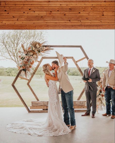 Dark Tan Suit Wedding, Boho Wedding Attire, Groom In Jeans, Tan Suit Wedding, Boho Wedding Colors, Jeans Wedding, Country Wedding Photos, Rusting Wedding, Dusty Pink Weddings