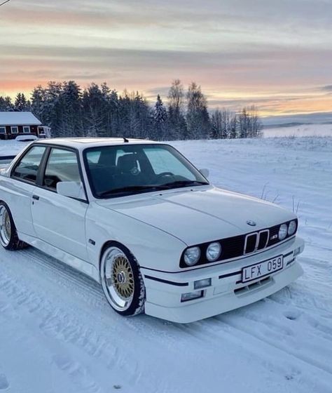 Bmw F10 M5, B13 Nissan, Serie Bmw, Dream Cars Bmw, Bmw E30 M3, Best Jdm Cars, Street Racing Cars, White Car, Classy Cars