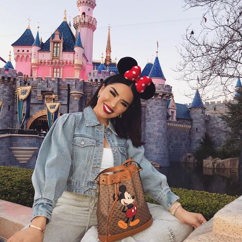 @iluvsarahii on Instagram: “Zip-a-dee-doo-dah, Zip-a-dee-ay!❤️___________________________________________ Jacket @misslolaofficial Lipstick in Arriba…” Disneyworld Outfit Women, Disney Outfits Women Summer, Disney Outfits Winter, Disney Winter Outfits, Disney Outfits Summer, Disneyland Outfit Winter, Tokyo Outfits, Disney Poses, Disney Trip Outfits