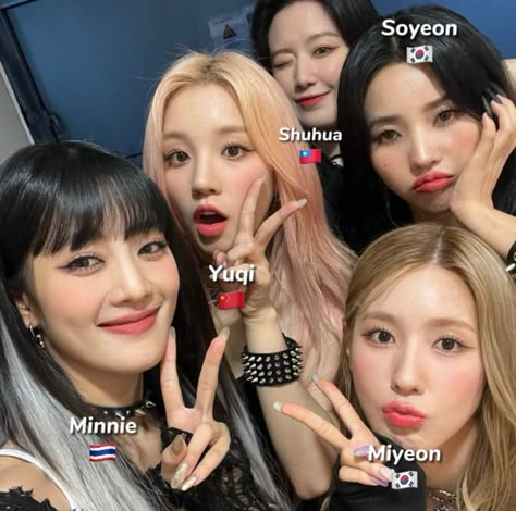 (G)i-dle group photo with names (g)i-dle Members Names, Gidle Names Members, G Idle Group Photo With Names, Gidle Members Name, Txt Group Photo With Names, Gidle Group Photo, Kpop Names, Kpop Group Names, I Dle