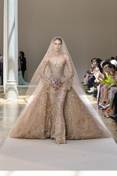 elie saab haute couture aw22 dresses Wedding Dress Theme, Elie Saab Wedding Dress, Vietnamese Wedding Dress, Beige Wedding Dress, Elie Saab Bridal, Future Wedding Dress, Queen Wedding Dress, 4 Princess, Wedding Dresses Elegant