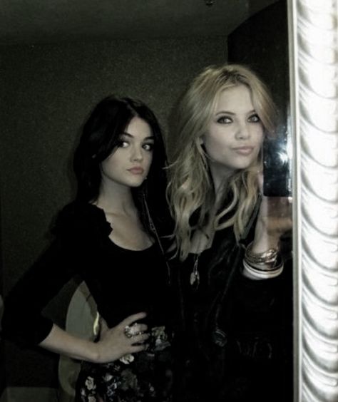 Pretty Little Liars, See More, Mirror