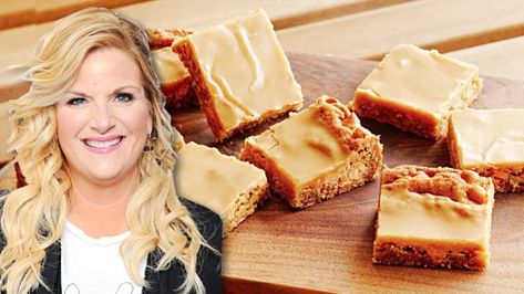 Trisha Yearwood’s Butterscotch Peanut Butter Bars Are What Dreams Are Made Of – DIY Ways Butterscotch Peanut Butter, Butter Bars Recipe, Peanut Butter Bar, Butterscotch Bars, Trisha Yearwood Recipes, Peanut Butter Bars Recipe, Sweet Pizza, Trisha Yearwood, Butter Bar