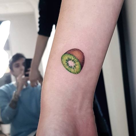 💚🥝💚 . One of my favourites . . #kiwi #kiwitattoo #fruittattoo #kivi #fruit #foodtattoo #minimaltattoo | Instagram Kiwi Fruit Tattoo, Kiwi Fruit Drawing, Seed Tattoo, Small Colorful Tattoos, Wrong Decision, Gatos Cool, Fruit Tattoo, Colorful Tattoos, Food Tattoos