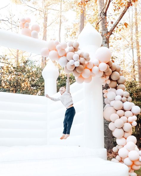 Spenser Pasqua | Lifestyle on Instagram: “We celebrated my son’s FIFTH birthday this week & I honestly can’t even believe my first born is 5 years old! Do you ever look at the…” Modern Bounce House, Fifth Birthday, Bubble House, Neutral Color Palette, Pastel Walls, Event Experience, Bounce House, Outdoor Party, Neutral Colour Palette