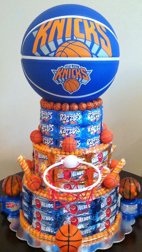 NY Knicks Basketball Party! Nba Party, Sweet 16 For Boys, Basketball Event, Basketball Bar Mitzvah, Birthday Candy Bouquet, Blue Wizard, Candy Centerpiece, Basketball Baby Shower, Basketball Dunk