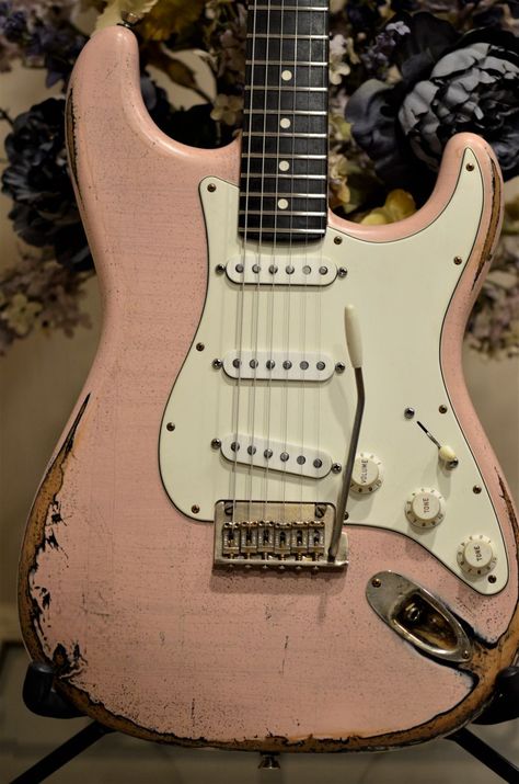 Fender Strat Shell Pink Heavy Relic-Flamed Neck Lindy Fralin Hot Vintage - GuitarWacky.com #stratocaster #fender #guitar #guitarist #guitarplayer #guitars #electricguitar #fenderstrat #guitarsdaily #fenderguitars #guitarplayers #guitaristsofinstagram #straturday #geartalk Fender Relic, Guitar Fender, Pink Guitar, Fender Strat, Electric Guitar Design, Fender Electric Guitar, Stratocaster Guitar, Fender Vintage, Guitar Finishing