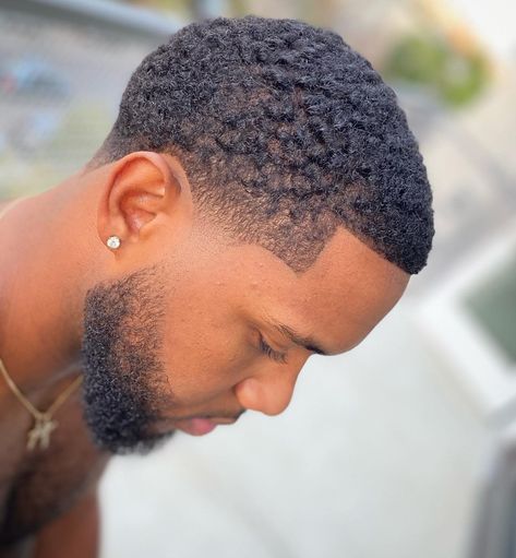 Image 1 of 1 Low Fade Curly Hair, Black Man Haircut Fade, Taper Fade Short Hair, Waves Hairstyle Men, Low Taper Fade Haircut, Black Haircut, Men Fade Haircut Short, Fade Haircut Styles, Afro Hairstyles Men