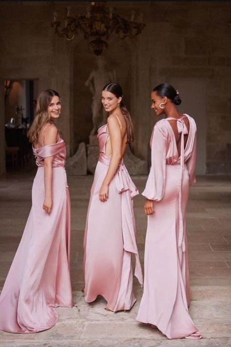 Bridesmaid Dresses Silk Pink, Luxury Pink Elegant Bridesmaid Dress, Pink Satin Bridesmaid Dress For Party, Elegant Pink Satin Bridesmaid Dress, Aesthetic Pink Bridesmaid Dresses, Silk Bridesmaid Dresses, Dress Bridesmaids, Pink Silk Dress, Dress Code Wedding