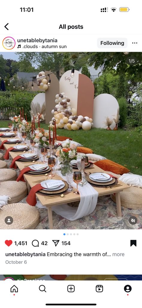 Picnic Date Decor, Thanksgiving Picnic, Date Decor, Fall Picnic, Picnic Date, Thanksgiving Ideas, Outdoor Picnics, Thanksgiving