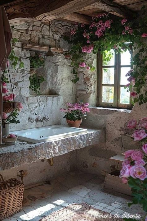 Garden On A Budget, ملصق ديني, Cabin Bathrooms, Stone Cottage, Dream House Rooms, Bath Room, Dream House Interior, Green House, Stone Houses