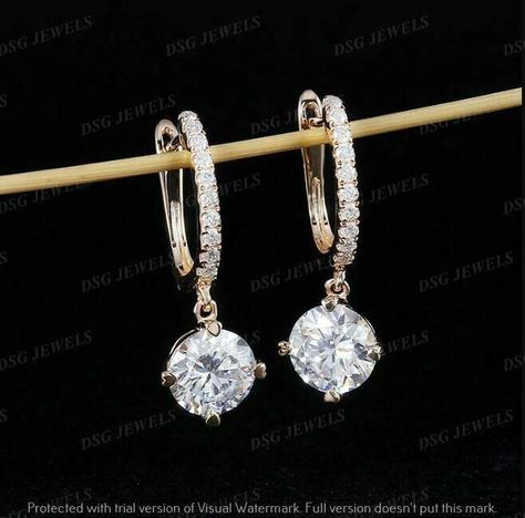 Timeless Diamond Earrings, Minimalist Accessories Jewellery, Real Diamond Earrings, Bridal Earrings Studs, Diamond Earrings Design, Diamond Necklace Designs, Solitaire Earrings, Diamond Jewelry Designs, Gold Earrings Designs