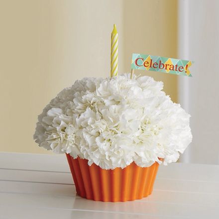 Cupcake Flower, White Carnations, Bake Cupcakes, Novelty Birthday Cakes, Birthday Cake With Flowers, Fresh Flower Cake, Floral Cupcakes, Unique Flower Arrangements, Flower Cakes