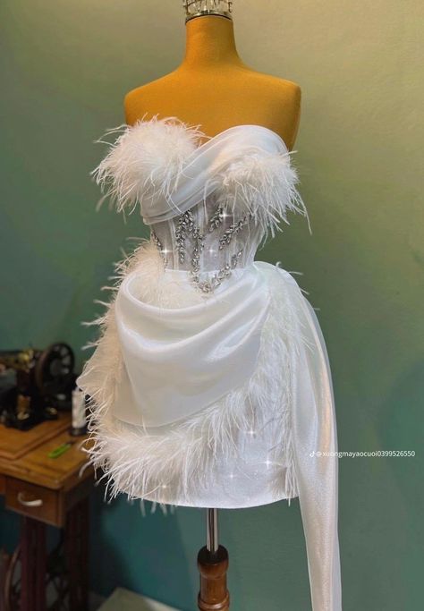 White Feather Dress Short, White Luxury Dress, Feather Dress Short, White Feather Dress, Angel Wings Costume, African Bridesmaid Dresses, Themed Dinner, Flirty Outfits, Perfect Cocktail Dress