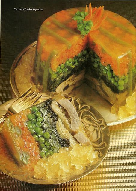 Layer upon layer of culinary horror. The more you look at this the worse it get's. This is like something you do instead of waterboarding... Bologna Cake, 70s Food, 1950s Food, Ugly Food, Food Fails, Gross Food, Bizarre Foods, Pork N Beans, Jello Recipes