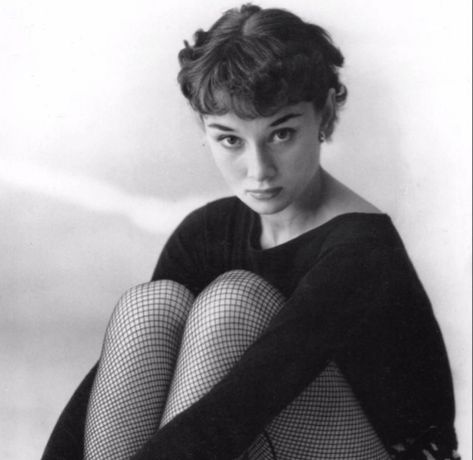 Aubrey Hepburn, Sherilyn Fenn, Audrey Hepburn Photos, Bathing Suit Dress, Jane Fonda, Irina Shayk, Natalie Portman, Jessica Alba, Adriana Lima