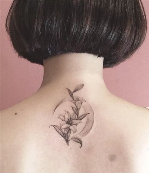 This bright lily shines under the crescent moon Lily Flower Collar Bone Tattoo, Moon And Dandelion Tattoo, Moon Lily Tattoo, Lily Moon Tattoo, Aster Flower Tattoos, Dandelion Tattoo Design, Lily Flower Tattoos, Favorite Tattoos, Ear Tattoos