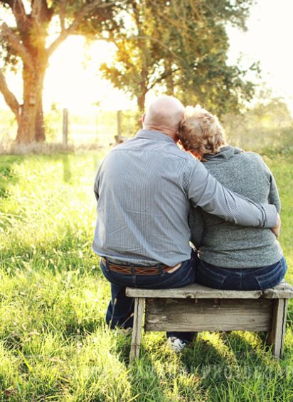 Summer Farm Memory's Older Couple Poses, Older Couple Photography, Grandparent Photo, Older Couple, The Game Of Life, Elderly Couples, Medicare Advantage, Growing Old Together, Anniversary Photoshoot