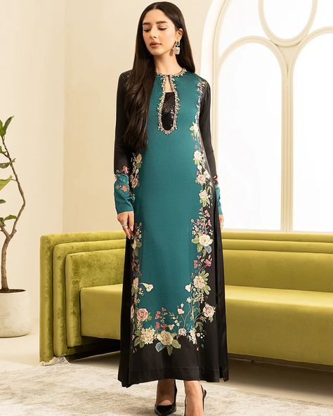 Luxury formals ready to wear Shop : www.brandaffection.uk ( Link in bio 👆) #pakistanidesignersuitsuk #luxuryformals #luxurypret #partywearsuits #eveningwear Georgette suit , silk suits , organza dopatta , Luxury pret , evening wear , luxury formals , ready to wear Lulusar Silk Dresses, Printed Silk Dress Design Pakistani, Pakistani Formal Dresses Party Wear, Pakistani Dresses Online Shopping, Latest Pakistani Dresses, Designer Suits Online, Pakistani Clothes Online, Pakistani Designer Clothes, Pakistani Dresses Online