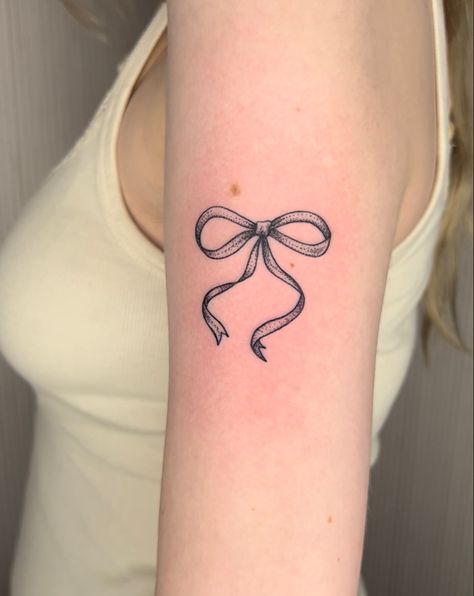 Matilda Bow Tattoo, American Traditional Bow Tattoo, Bow Arm Tattoo, Bow Thigh Tattoo, Simple Bow Tattoo, Bow Tattoos For Women, Bow Tattoo Back Of Leg, Bow Tattoo Stencil, Hello Kitty Bow Tattoo