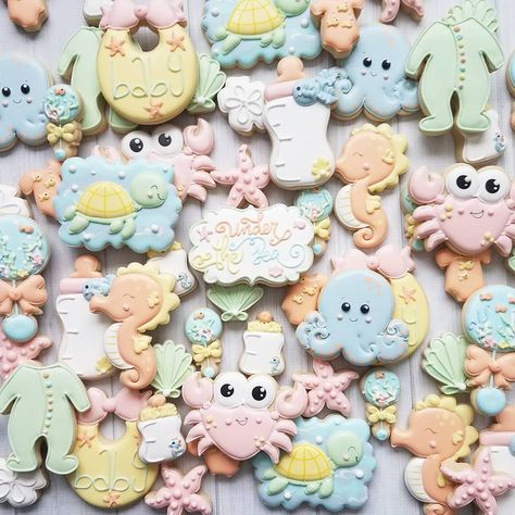 Natalie L. on Instagram: “Under The Sea Baby Shower  #babyshowercookies #babycookies #undertheseacookies #undertheseababyshower #customcookies #decoratedcookies…” Sea Baby Shower, Sea Cakes, Baby Shower Desserts, Gender Reveal Party Decorations, Summer Cookies, Baby Cookies, Sea Birthday, Beautiful Cookies, Baby Shower Cookies