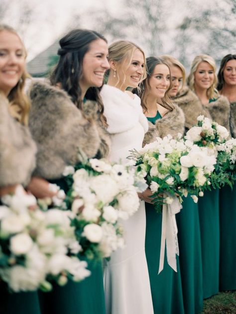 Bridesmaid Portraits, Winter Wonderland Wedding Theme, Wonderland Wedding Theme, Winter Wedding Fashion, Winter Wedding Planning, Winter Bridesmaids, Wedding Shawls, Green Floor, Wedding Fur