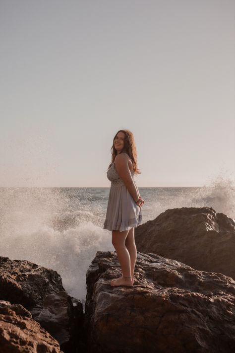 Senior portraits in Malibu. Ocean rocks at sunset. Waves creating beautiful scenery. Beach Rock Photoshoot, Rock Beach Photoshoot, Senior Picture Ideas Ocean, Ocean Senior Pictures, Rock Photoshoot, Cosplay Poses, Senior Year Pictures, Sweet 16 Photos, Sunset Waves