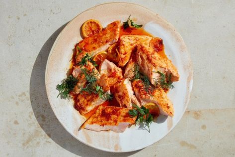 Slow-Roasted Salmon with Harissa / Photo by Stephen Kent Johnson, Prop Styling by Kalen Kaminski, Food Styling by Rebecca Jurkevich Slow Cooked Salmon, Slow Roasted Salmon, Roasted Salmon Recipes, Veggie Bowl Recipe, Harissa Recipes, Lemon Salmon, Salmon Seasoning, Fennel Salad, Slow Roast