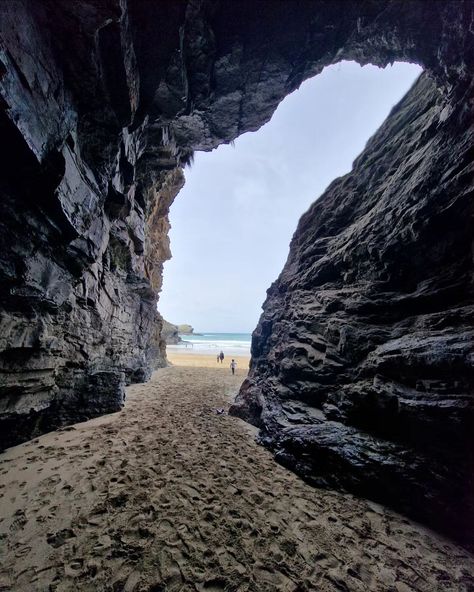 Portreath, Cornwall 🇬🇧 . . . . #BeautifulCornwall #UKTravel Portreath Cornwall, Cornwall Cliffs, Golitha Falls Cornwall, Fowey Cornwall, Cornwall Perranporth, Seal Sanctuary Cornwall, July 10, Uk Travel, Cornwall