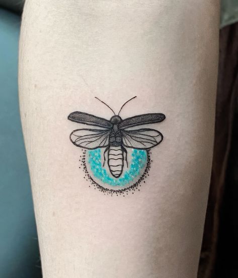 Firefly Tattoo Simple, Lighting Bug Tattoo, Ireland Tattoo Ideas, Lightning Bug Tattoo, Firefly Drawing, Dino Tattoo, Firefly Tattoo, Group Tattoos, Nature Tattoo Ideas