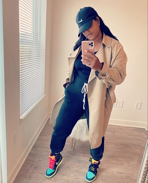 Women In Jordans Outfits Street Styles, Jordan 1 Fall Outfit Women, Jordan 1 Laney Outfit, Air Jordans Women Outfit Style Winter, Nike Outfit Black Women, Jordan 1 And Dress Outfit, Jordan 1 Winter Outfit Women, Casual Jordan Outfits Women, Jordan One Outfit Women