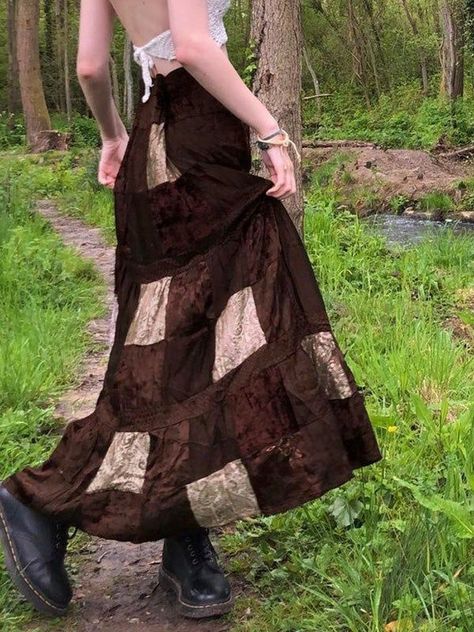 7bb060764a818184ebb1cc0d43d382aadesc49000116ri Brown Pleated Skirt, Kawaii Skirt, Womens Skirt Outfits, Maxi Skirts Summer, Velvet Midi Skirt, High Waist Long Skirt, Retro Skirt, Maxi Rok, High Waisted Maxi Skirt