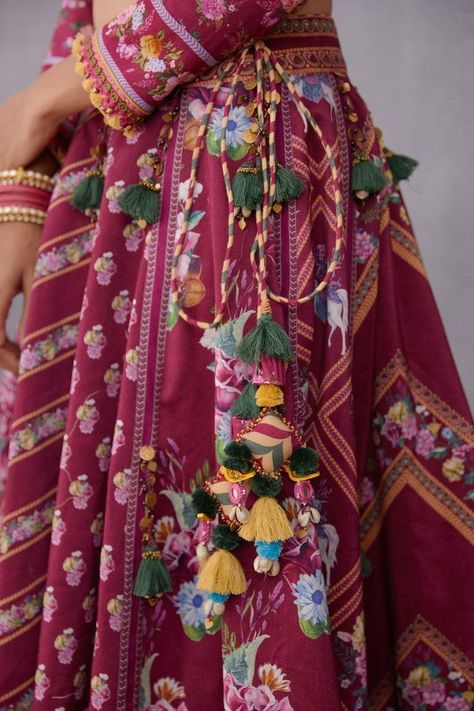 Tassel Ideas, Tassels Fashion Clothing, Designer Tassels, Navratri Collection, Saree Tassels Designs, Indian Mythology, Navratri Dress, Fabric Jewellery, Lehnga Dress