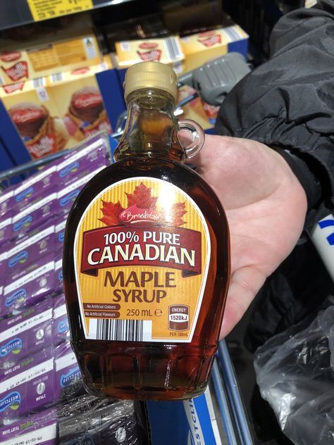 Maple syrup Canadian Vanilla Maple Syrup, Maple Syrup Candy Recipe, Maple Aesthetic, Maple Syrup Aesthetic, Maple Simple Syrup, Syrup Cookies, Maple Syrup Cookies, Maple Syrup Candy, Canadian Maple Syrup